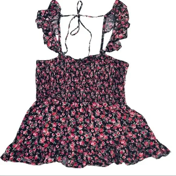 ❌❌NOT FOR SALE Francesca’s Floral Smocked Flutter Sleeve Top - Picture 3 of 7